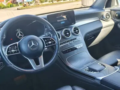 Mercedes-Benz GLC 220 2020 - 44500 EUR, 98000 km - AUTO.MOTO.pt - 98000km - foto 16 de 35