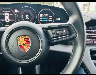 Porsche Taycan 2021 - 53950 EUR, 156280 km - AUTO.MOTO.pt - 156280km - foto 17 de 27