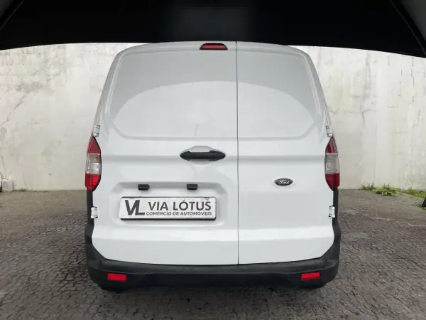 Ford Transit Courier 2022 - 15000 EUR, 51442 km - AUTO.MOTO.pt - 51442km - foto 4 de 14