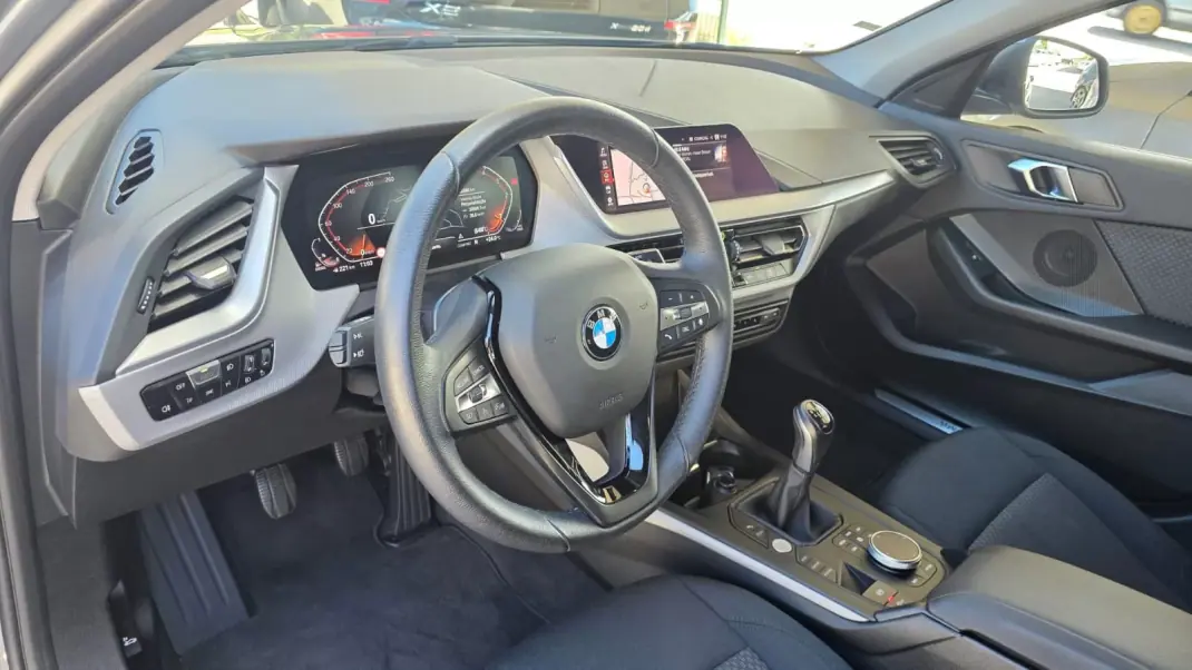 BMW 116 2022 - 22690 EUR, 30000 km - 30000km - foto 19 de 33