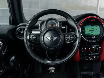 MINI One 2019 - 17990 EUR, 53900 km - AUTO.MOTO.pt - 53900km - foto 38 de 50