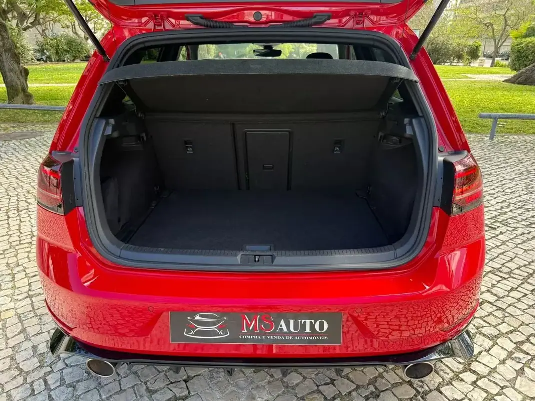 Volkswagen Golf 2019 - 31990 EUR, 110300 km - AUTO.MOTO.pt - 110300km - foto 37 de 38