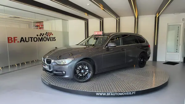 BMW 320 2013 - 12500 EUR, 218911 km - AUTO.MOTO.pt - 218911km - foto 2 de 56