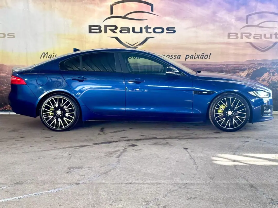 Jaguar XE 2017 - 16900 EUR, 230128 km - AUTO.MOTO.pt - 230128km - foto 6 de 28
