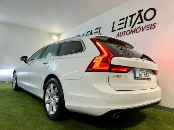 Volvo V90 2017 - 19750 EUR, 199000 km - AUTO.MOTO.pt - 199000km - foto 9 de 30