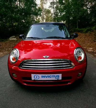 MINI 3 Portas 2010 - 8990 EUR, 186000 km - AUTO.MOTO.pt - 186000km - foto 4 de 26