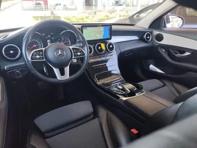 Mercedes-Benz C 180 2018 - 20990 EUR, 221000 km - AUTO.MOTO.pt - 221000km - foto 17 de 18