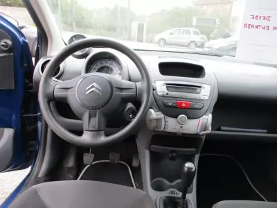 Citroën C1 2007 - 4500 EUR, 179000 km - AUTO.MOTO.pt - 179000km - foto 9 de 11