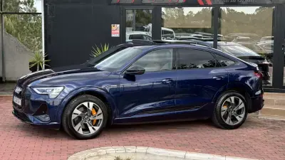 Audi e-tron Sportback 2022 - 32990 EUR, 82000 km - AUTO.MOTO.pt - 82000km - foto 10 de 43