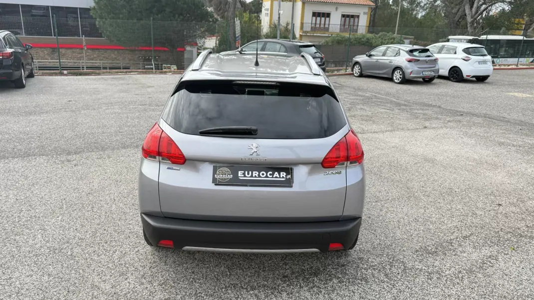 Peugeot 2008 2016 - 10590 EUR, 55500 km - AUTO.MOTO.pt - 55500km - foto 6 de 36