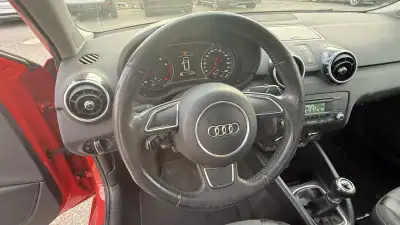 Audi A1 Sportback 2013 - 10800 EUR, 171383 km - AUTO.MOTO.pt - 171383km - foto 15 de 28
