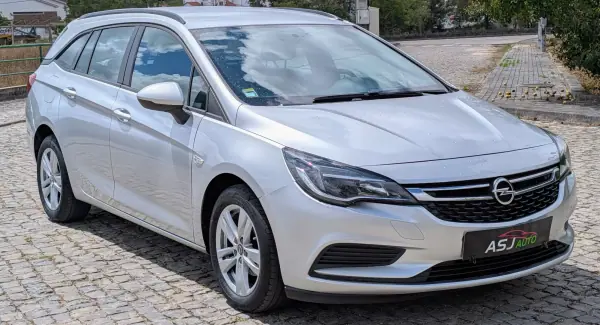 Opel Astra Sports Tourer 2018 - 6950 EUR, 251900 km - 251900km - foto 4 de 21