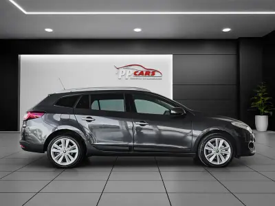 Renault Mégane Sport Tourer 2009 - 10450 EUR, 160000 km - AUTO.MOTO.pt - 160000km - foto 55 de 60