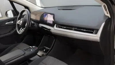BMW 225xe Active Tourer 2024 - 31900 EUR, 31770 km - AUTO.MOTO.pt - 31770km - foto 16 de 45
