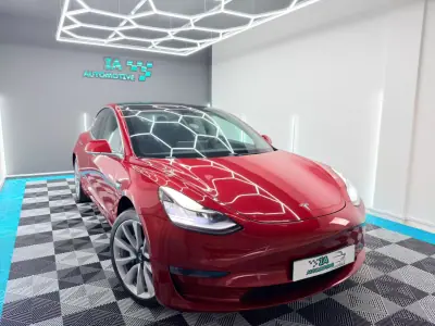 Tesla Model 3 2019 - 19250 EUR, 158000 km - AUTO.MOTO.pt - 158000km - foto 4 de 23