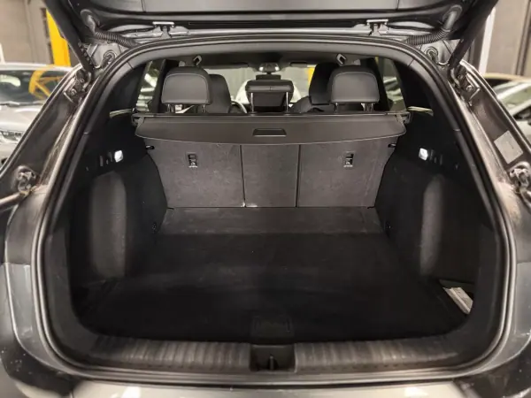 Audi Q6 e-tron 2025 - 64990 EUR, 16300 km - AUTO.MOTO.pt - 16300km - foto 24 de 25