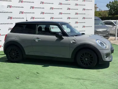 MINI Cooper 2017 - 12500 EUR, 173200 km - AUTO.MOTO.pt - 173200km - foto 16 de 25