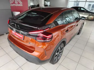 Citroën e-C4 2022 - 18500 EUR, 29900 km - AUTO.MOTO.pt - 29900km - foto 12 de 32