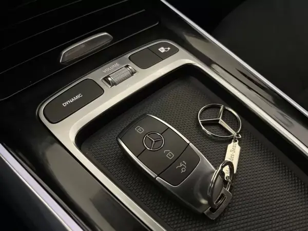 Mercedes-Benz GLA 250 2024 - 45950 EUR, 19000 km - AUTO.MOTO.pt - 19000km - foto 49 de 59