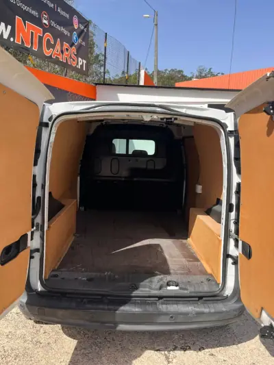 Renault Kangoo 2018 - 10900 EUR, 186468 km - 186468km - foto 8 de 8