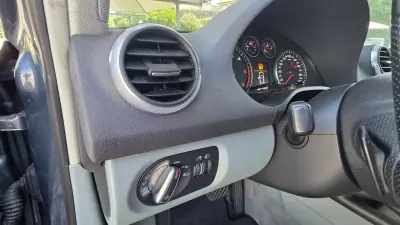 Audi A3 Sportback 2009 - 12990 EUR, 176000 km - AUTO.MOTO.pt - 176000km - foto 24 de 25