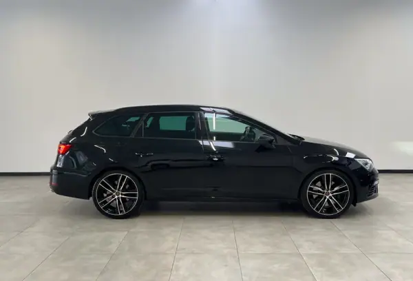 SEAT Leon ST 2019 - 27900 EUR, 87000 km - AUTO.MOTO.pt - 87000km - foto 8 de 23