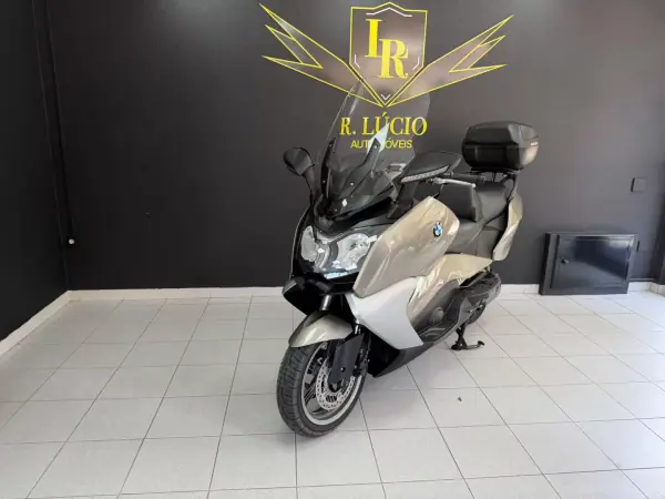 BMW C 650 GT 2012 - 5500 EUR, 31823 km - AUTO.MOTO.pt - 31823km - foto 8 de 22