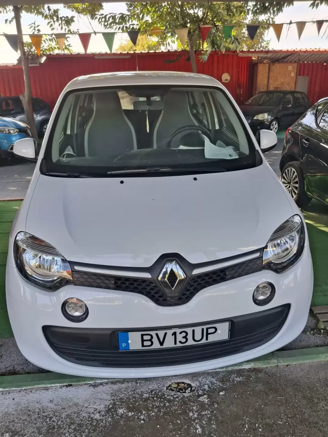 Renault Twingo 2018 - 10950 EUR, 60000 km - AUTO.MOTO.pt - 60000km - foto 5 de 12