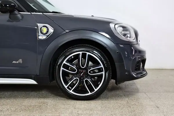 MINI Countryman 2018 - 23500 EUR, 102395 km - AUTO.MOTO.pt - 102395km - foto 26 de 31