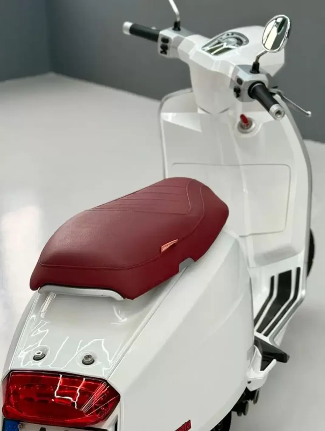 Lambretta UNO 150 2022 - 3650 EUR, 1165 km - AUTO.MOTO.pt - 1165km - foto 14 de 18