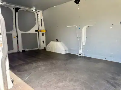 Ford Transit Costum 2021 - 19965 EUR, 121500 km - AUTO.MOTO.pt - 121500km - foto 15 de 18