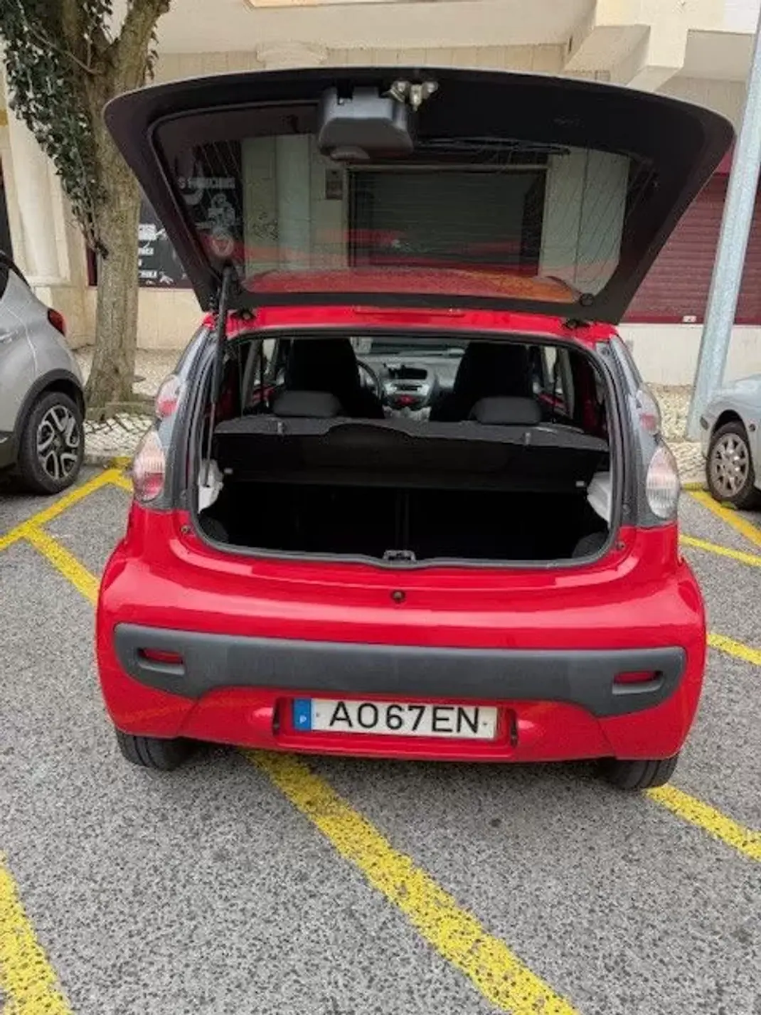 Citroën C1 2012 - 5500 EUR, 140000 km - AUTO.MOTO.pt - 140000km - foto 12 de 19