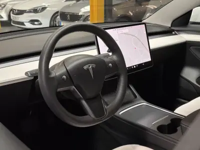 Tesla Model 3 2021 - 28990 EUR, 36500 km - AUTO.MOTO.pt - 36500km - foto 10 de 22