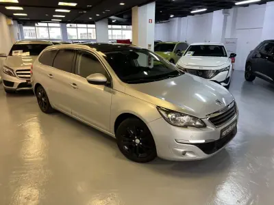 Peugeot 308 SW 2014 - 6990 EUR, 298000 km - AUTO.MOTO.pt - 298000km - foto 34 de 37