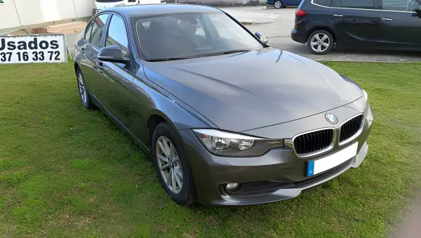 BMW 316 2014 - 10999 EUR, 180000 km - AUTO.MOTO.pt - 180000km - foto 2 de 9