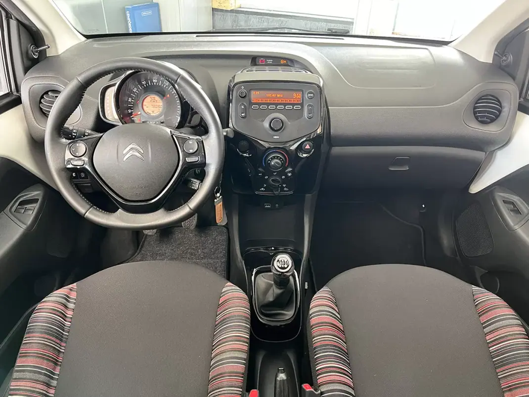 Citroën C1 2020 - 9800 EUR, 67008 km - AUTO.MOTO.pt - 67008km - foto 10 de 19