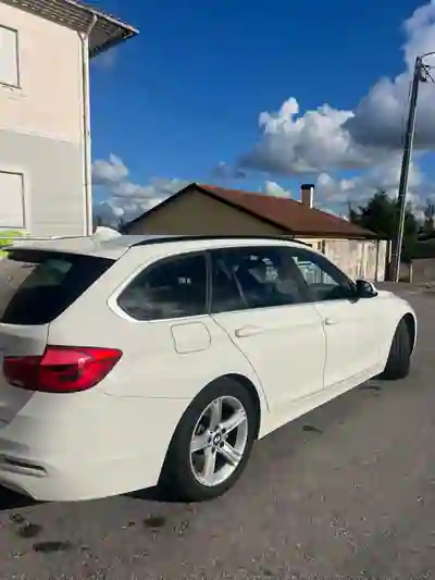 BMW 318 2015 - 13900 EUR, 270000 km - AUTO.MOTO.pt - 270000km - foto 3 de 12