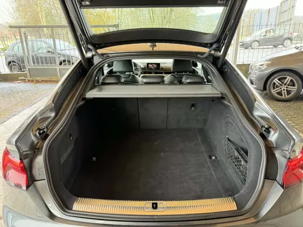 Audi A5 Sportback 2019 - 30750 EUR, 98486 km - AUTO.MOTO.pt - 98486km - foto 29 de 35