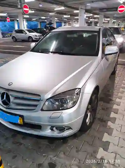 Mercedes-Benz C 220 2008 - 12500 EUR, 110000 km - AUTO.MOTO.pt - 110000km - foto 2 de 5