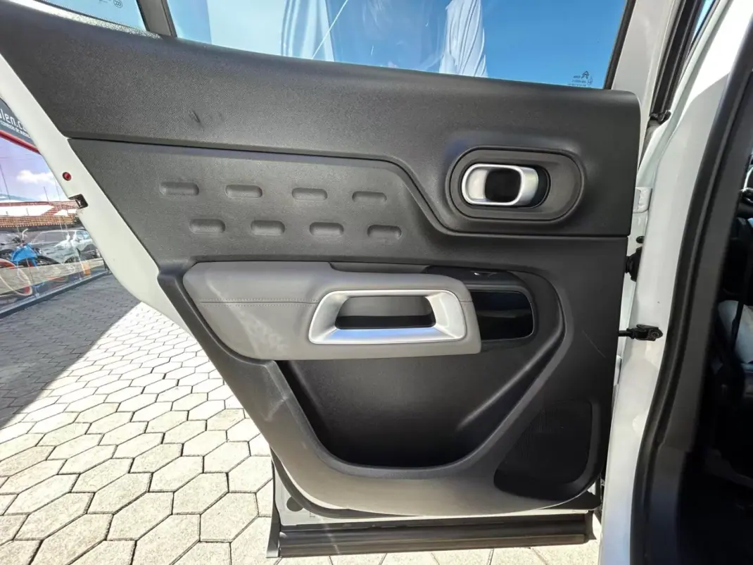 Citroën C5 Aircross 2019 - 18900 EUR, 162000 km - AUTO.MOTO.pt - 162000km - foto 21 de 28