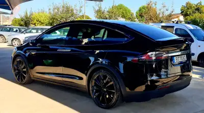 Tesla Model X 2019 - 59990 EUR, 179000 km - AUTO.MOTO.pt - 179000km - foto 8 de 61