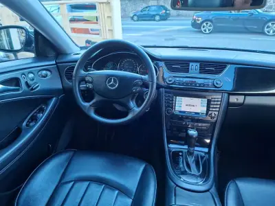 Mercedes-Benz CLS 320 2006 - 14900 EUR, 299952 km - 299952km - foto 30 de 38