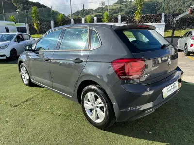 Volkswagen Polo 2018 - 17990 EUR, 58112 km - AUTO.MOTO.pt - 58112km - foto 7 de 13