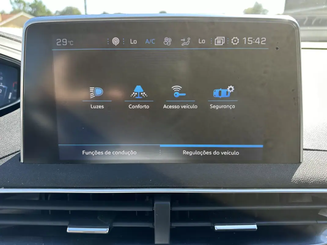 Peugeot 5008 2018 - 14900 EUR, 190000 km - 190000km - foto 47 de 73