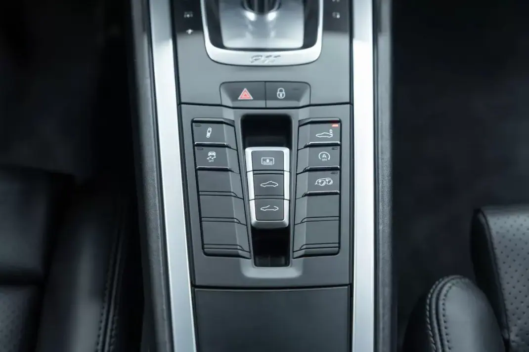 Porsche 991 2016 - 109950 EUR, 83000 km - AUTO.MOTO.pt - 83000km - foto 19 de 49