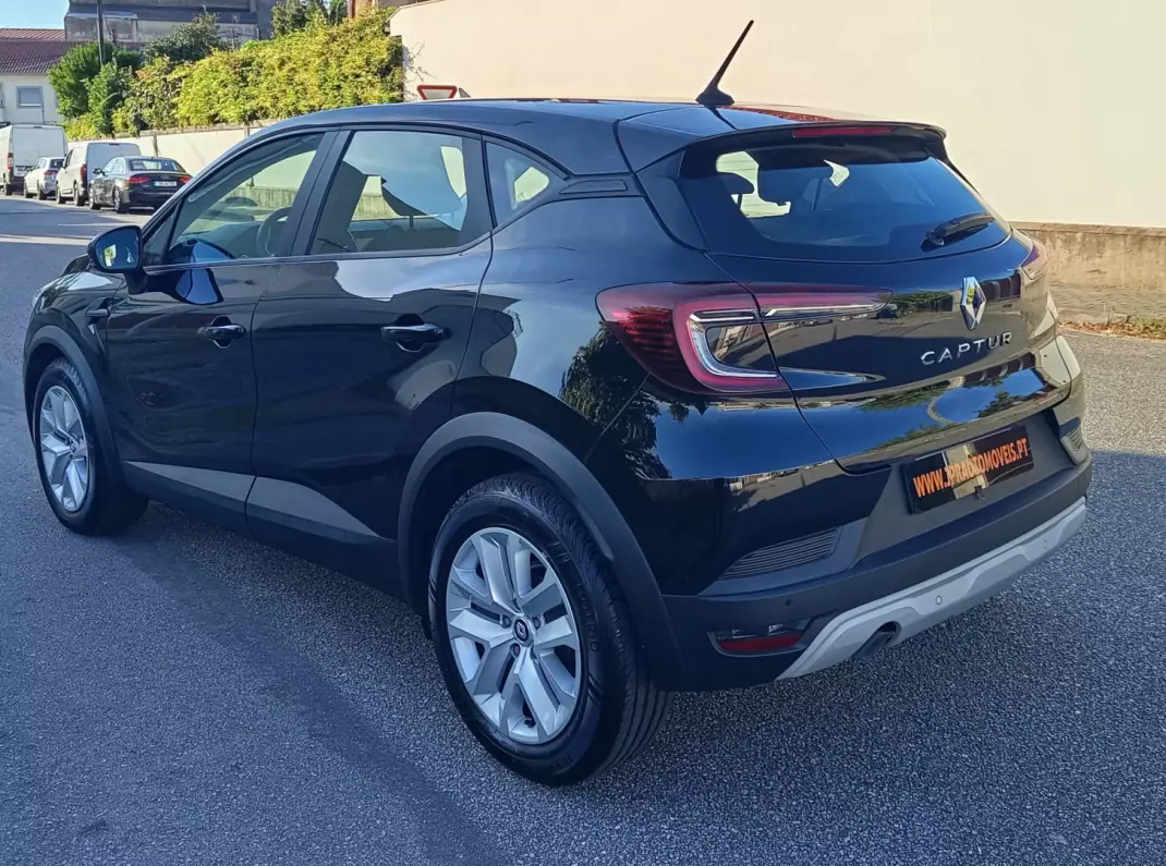 Renault Captur 2021 - 15990 EUR, 35800 km - 35800km - foto 5 de 19