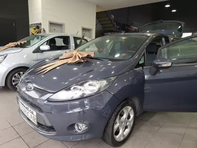 Ford Fiesta 2012 - 6900 EUR, 163718 km - AUTO.MOTO.pt - 163718km - foto 5 de 24