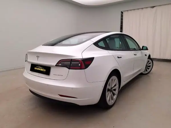 Tesla Model 3 2021 - 27890 EUR, 88511 km - AUTO.MOTO.pt - 88511km - foto 4 de 11