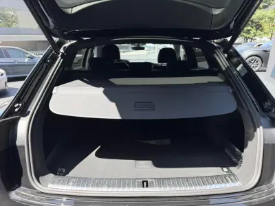 Audi e-tron 2022 - 39900 EUR, 70000 km - AUTO.MOTO.pt - 70000km - foto 10 de 12