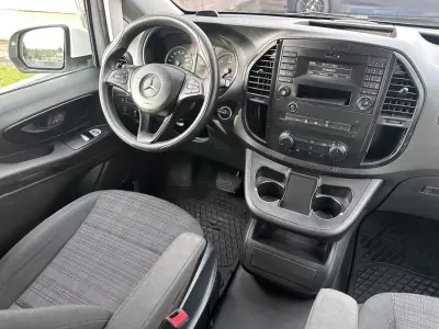 Mercedes-Benz Vito Tourer 2020 - 29900 EUR, 225000 km - AUTO.MOTO.pt - 225000km - foto 30 de 33